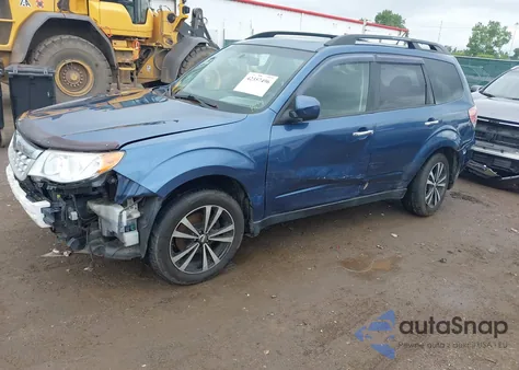 2012 Subaru Forester 2.5X Premium z USA, uszkodzony, nr VIN JF2SHADCXCH427432